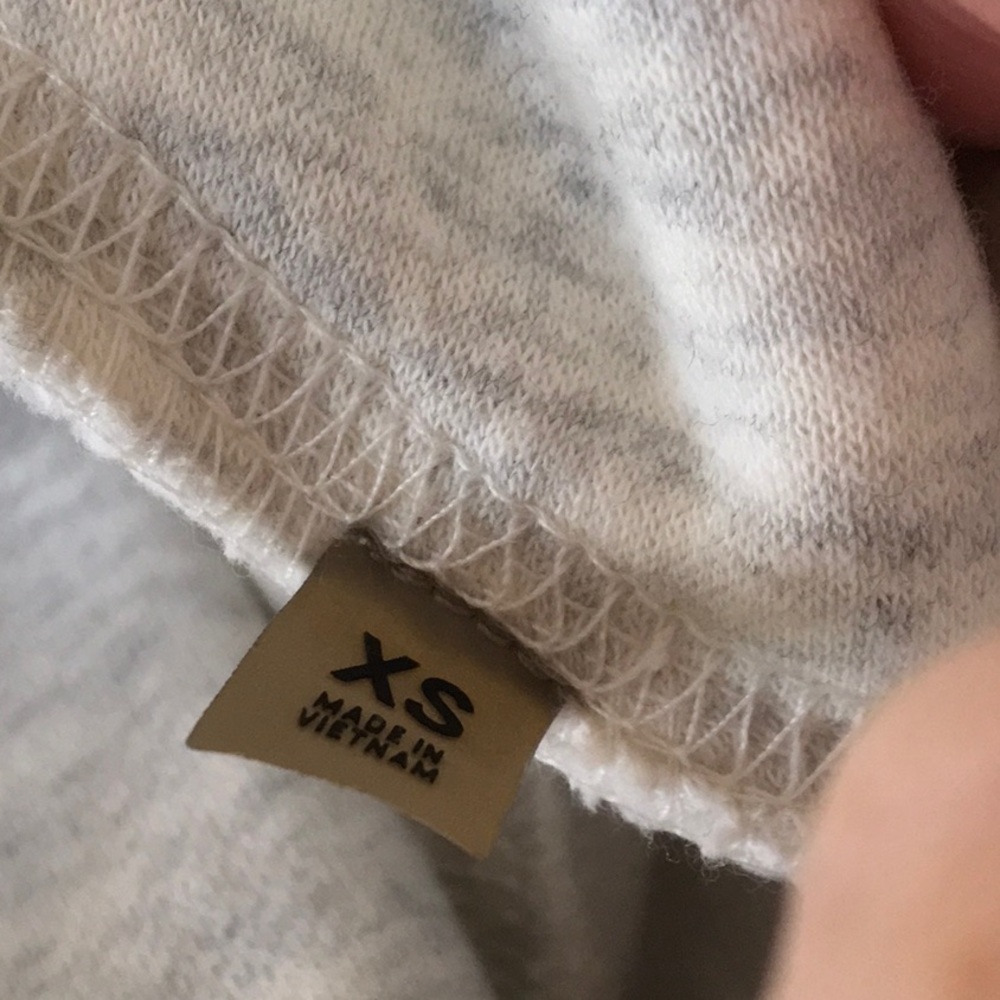 ESSENTIAL-“FEAR OF GOD”OATMEAL- GRAY LOGO HOODIE/UNISEX/NEW - Picture 7 of 9